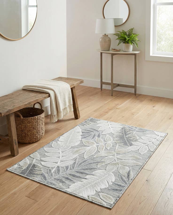 Detail image of 2' 2 x 3' Easy-Clean Botanical Indoor / Outdoor Rug