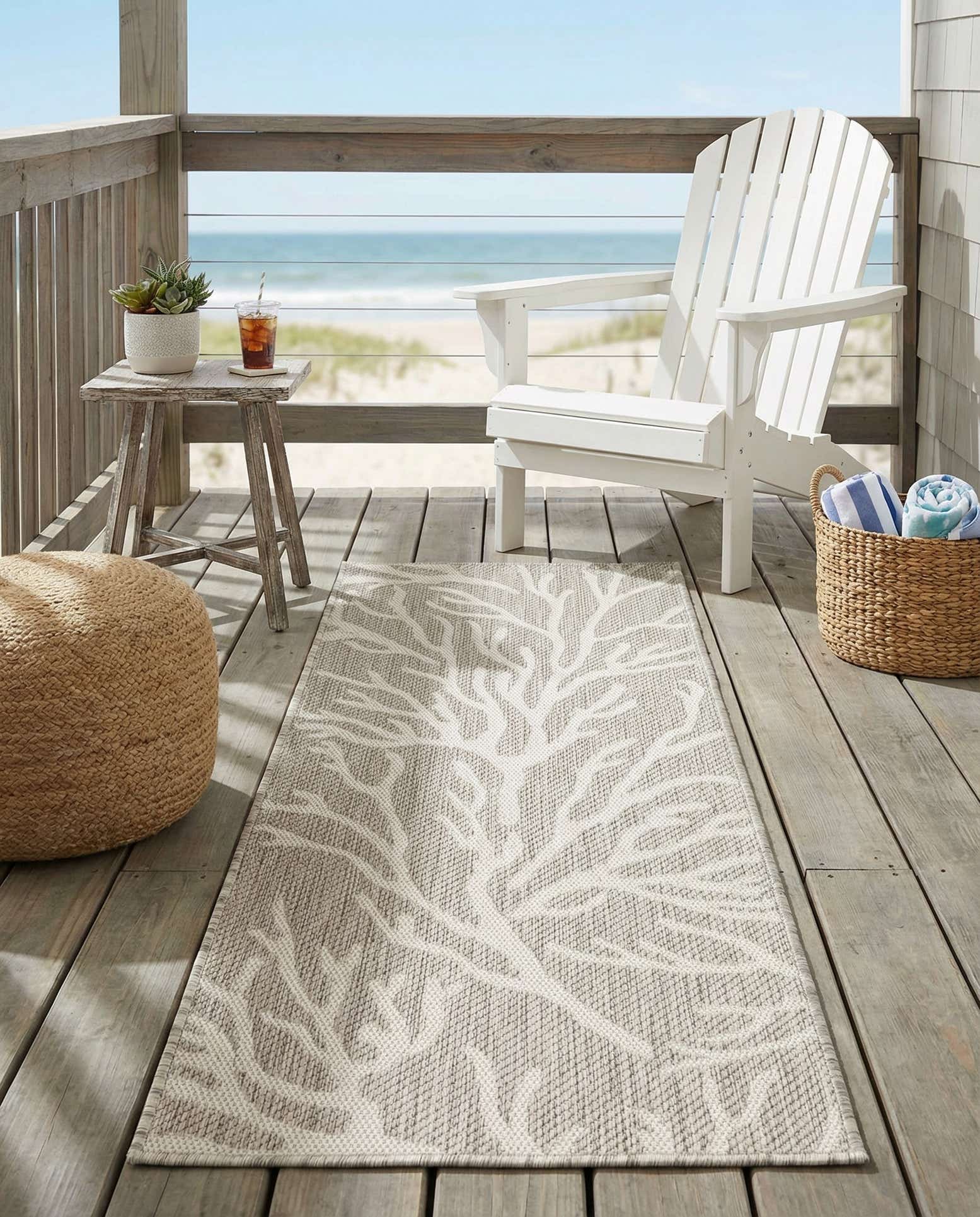 2' x 5' 3 Easy-Clean Coastal Indoor / Outdoor Runner Rug