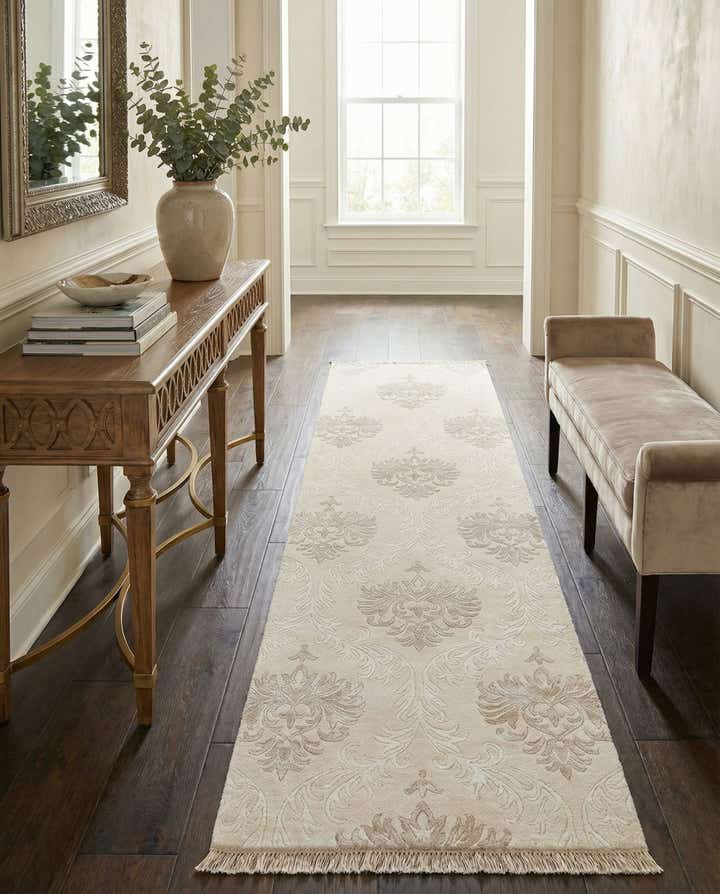 2' 7 x 9' 9 Hand Knotted Darya Wool Runner Rug