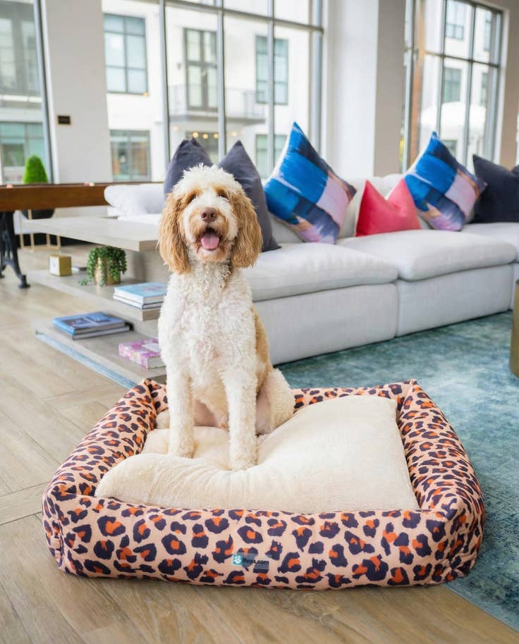 Detail image of 2' 9 x 3' 3 Premium Pet Bed