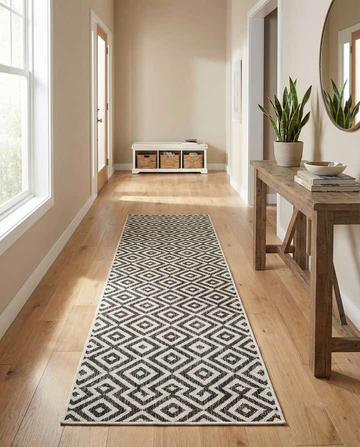 2' x 8' Easy-Clean Jill Zarin Costa Rica Indoor / Outdoor Runner Rug