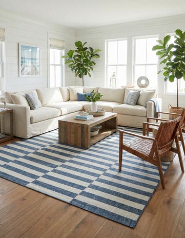10' x 14' Easy-Clean Ribbon Indoor / Outdoor Rug