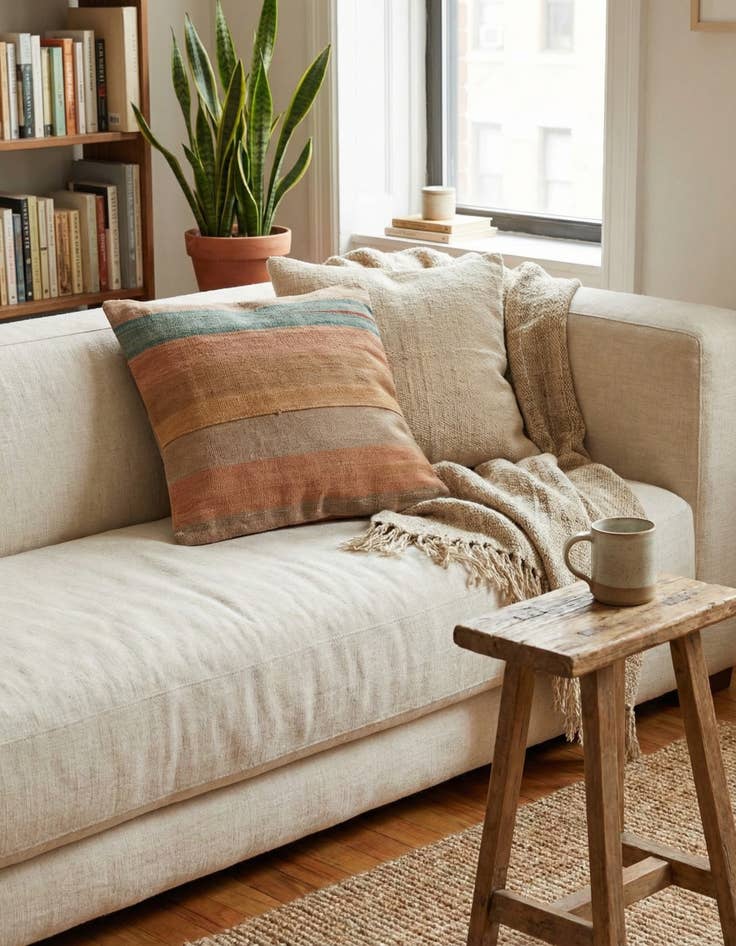 Detail image of 1' 8 x 1' 8 Hand Woven Pillow Wool Square Rug