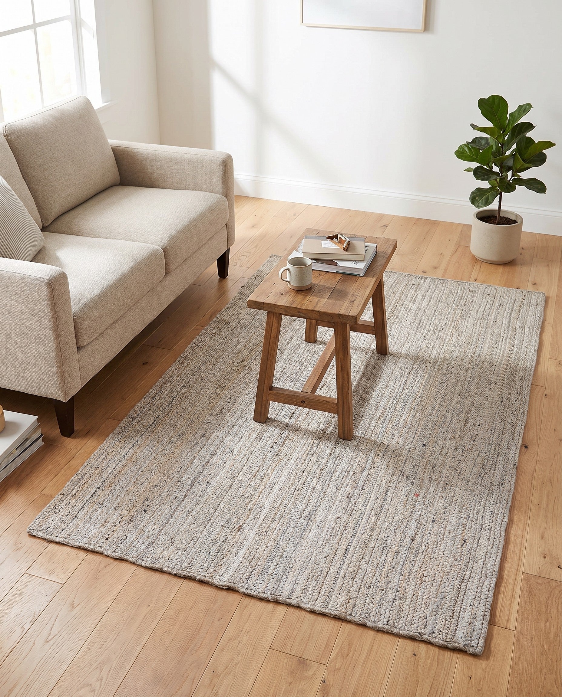 4' 1 x 6' 1 Handmade Braided Jute Rug