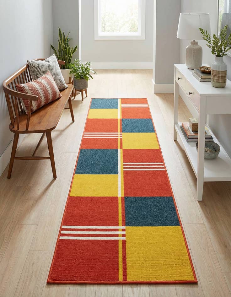 Detail image of  2' 7 x 10'  Washable Modern Indoor / Outdoor Runner Rug