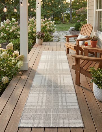 2' x 8' Easy-Clean Checkered Indoor / Outdoor Runner Rug