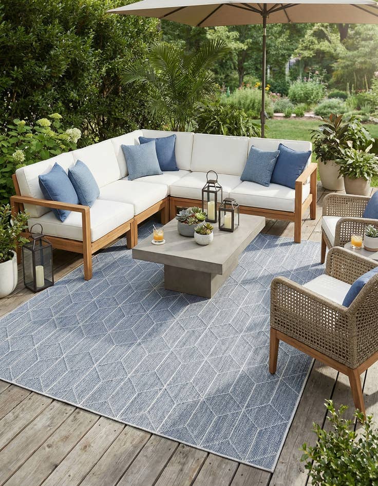 Detail image of  7' 10 x 10'  Washable Lattice Indoor / Outdoor Rug