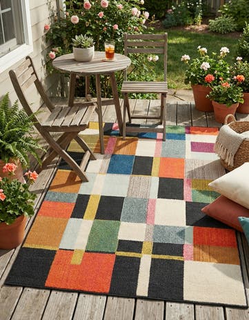 4' x 6' Easy-Clean Casablanca Indoor / Outdoor Rug