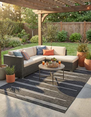 7' x 10' Easy-Clean Modern Indoor / Outdoor Rug