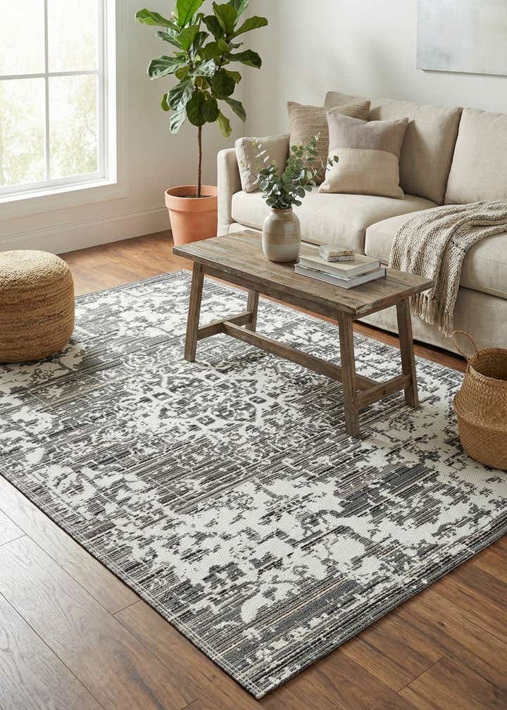 5' x 8' Easy-Clean Vista Breeze Indoor / Outdoor Rug
