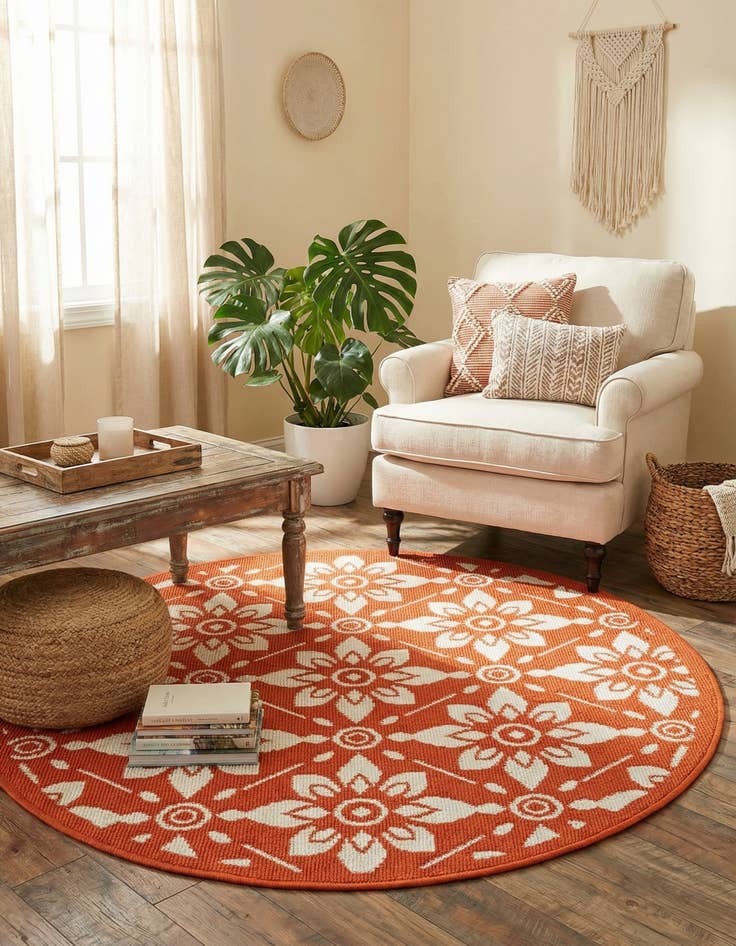 Detail image of 3' x 3'  Washable Trellis Indoor / Outdoor Round Rug