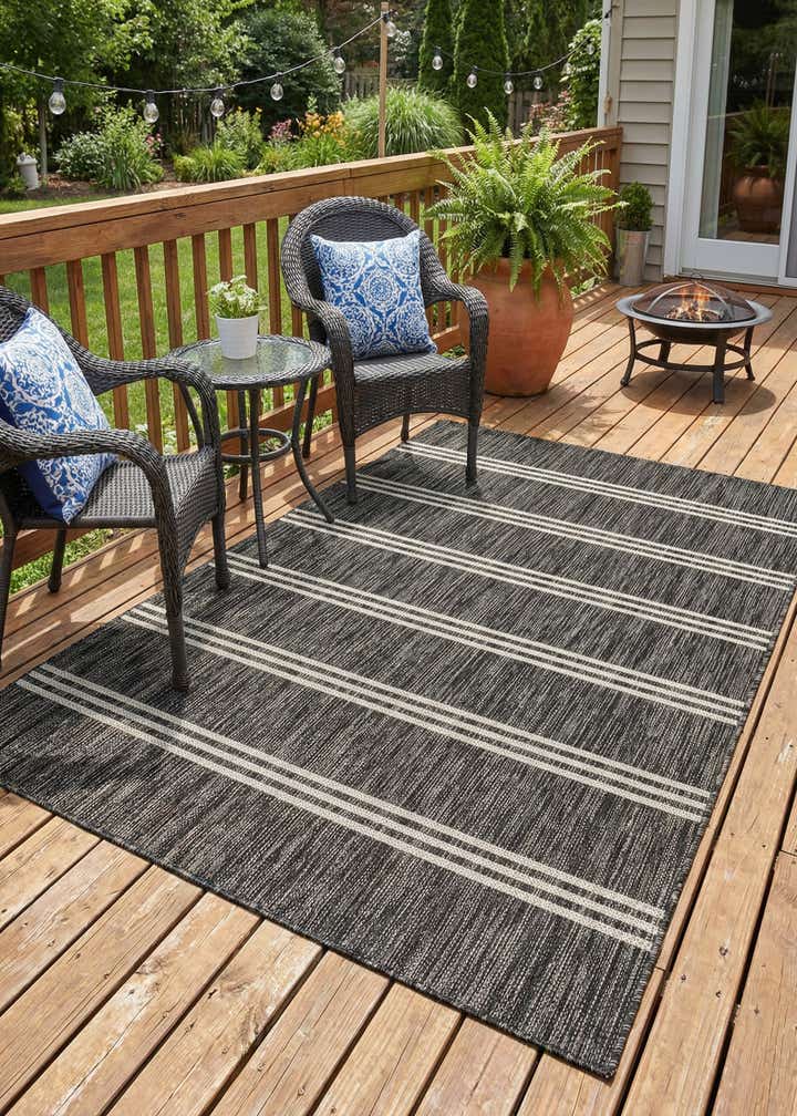 4' x 6' Easy-Clean Jill Zarin Anguilla Indoor / Outdoor Rug