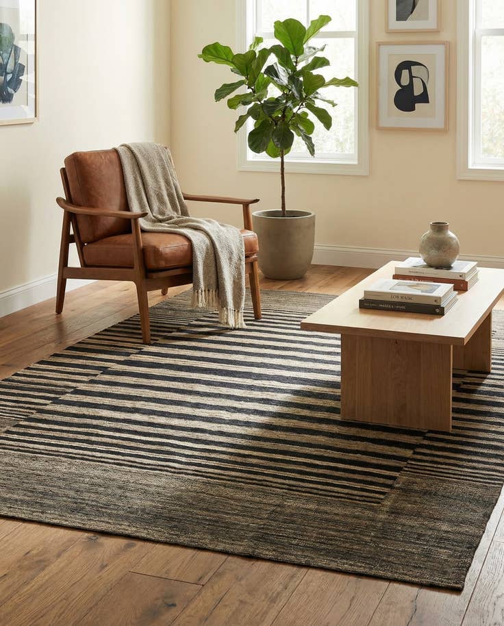 Detail image of 6' x 7' 7 Hand Woven Kilim Modern Wool Rug