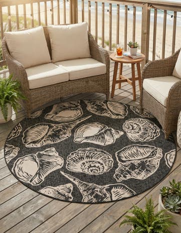 7' 10 x 7' 10 Easy-Clean Coastal Indoor / Outdoor Round Rug