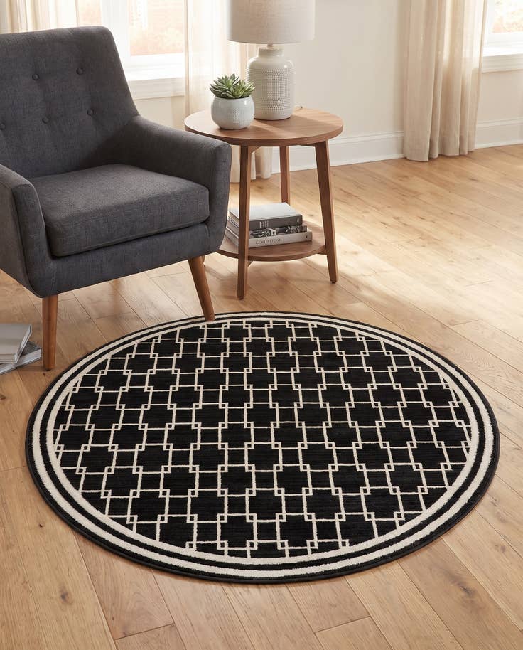 Detail image of Jill Zarin 4' x 4' Metropolitan Uptown Round Rug