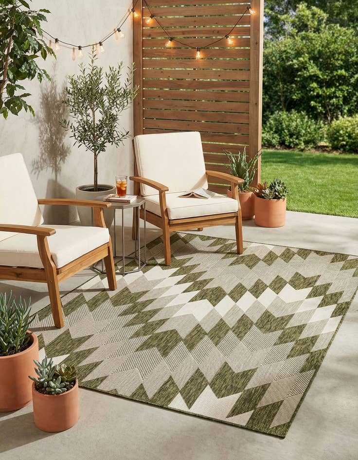 Detail image of 5' 3 x 7' Easy-Clean Modern Indoor / Outdoor Rug