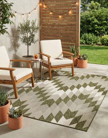 5' 3 x 7' Easy-Clean Modern Indoor / Outdoor Rug