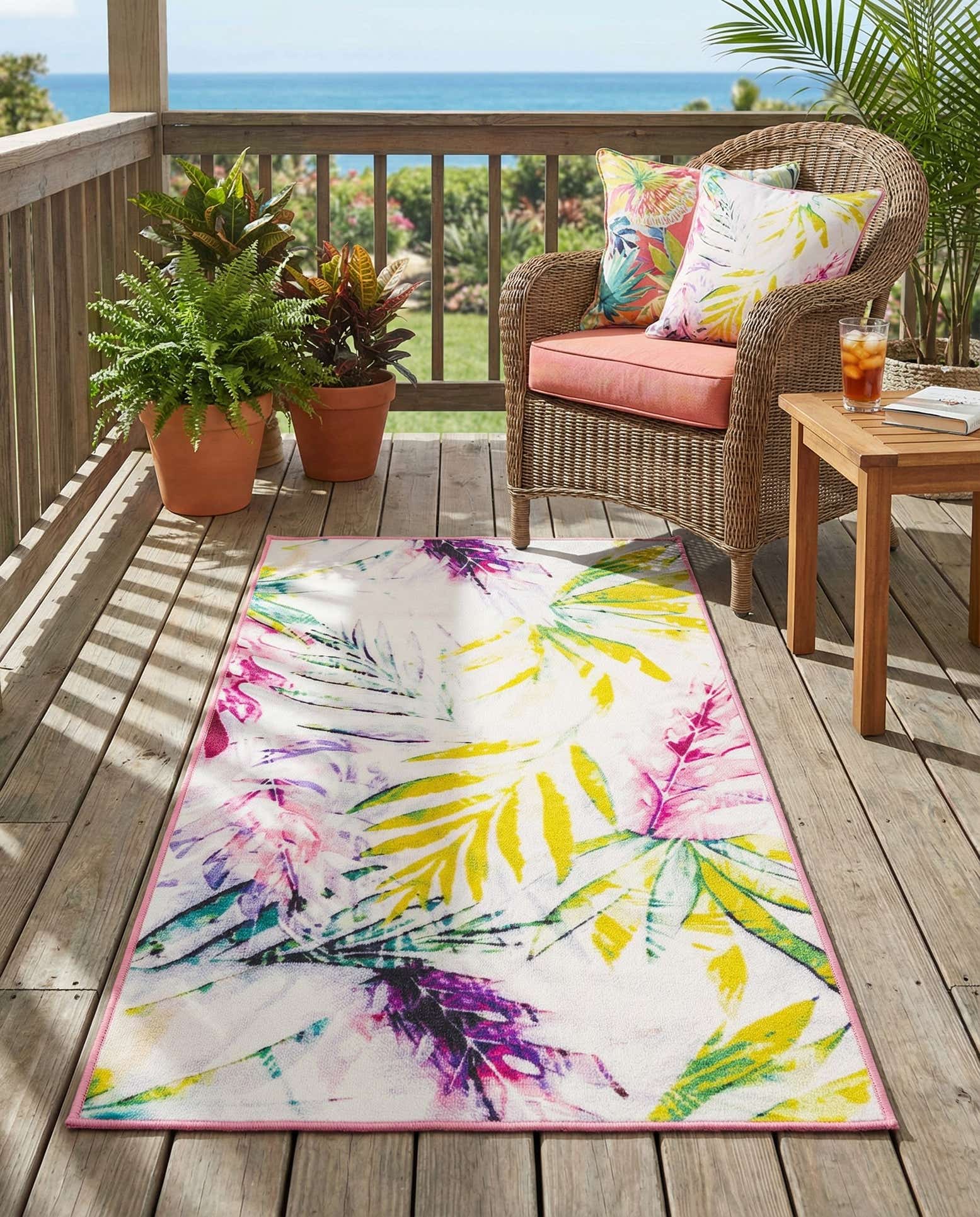 2' x 3' 11 Easy-Clean Jill Zarin Caribbean Indoor / Outdoor Runner Rug