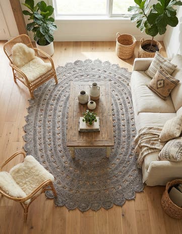 7' 10 x 10' Handmade Braided Jute Oval Rug