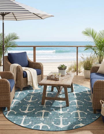 7' 10 x 10' Easy-Clean Coastal Indoor / Outdoor Oval Rug