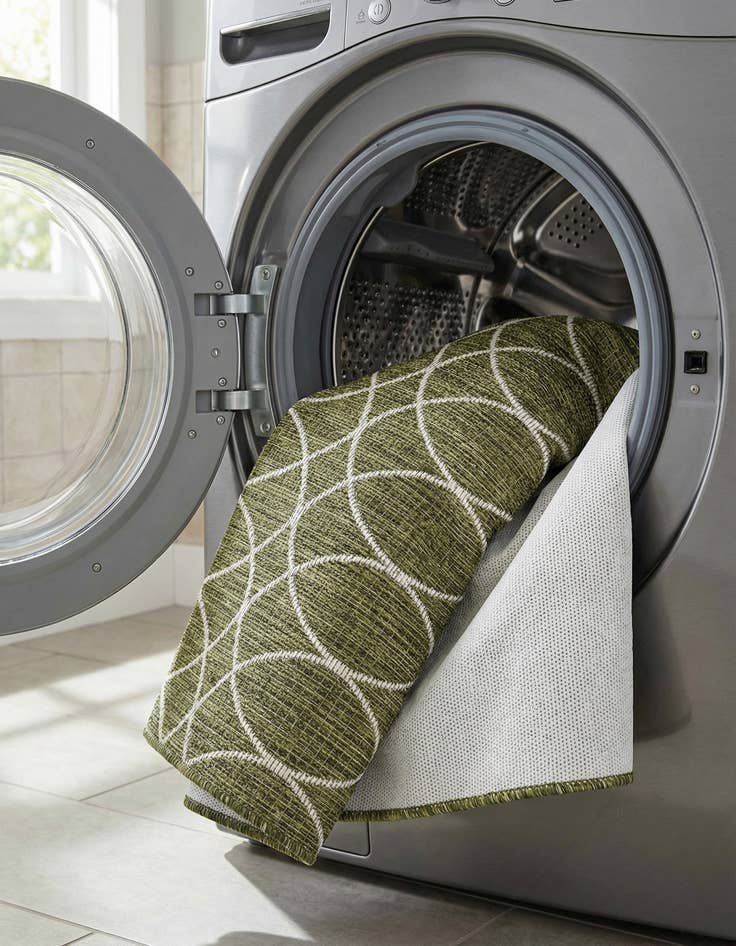 Detail image of 5' 3 x 8'  Washable Trellis Indoor / Outdoor Rug