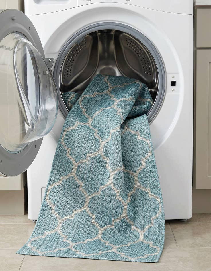 Detail image of 2' x 6'  Washable Trellis Indoor / Outdoor Runner Rug