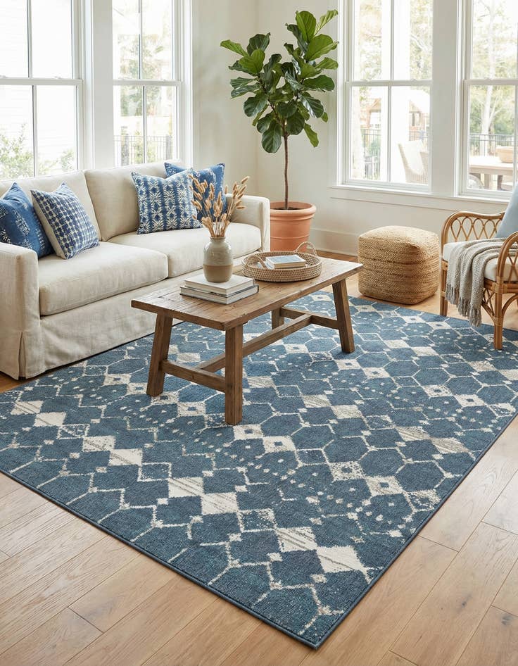 Detail image of 6' x 9' Easy-Clean Trellis Indoor / Outdoor Rug