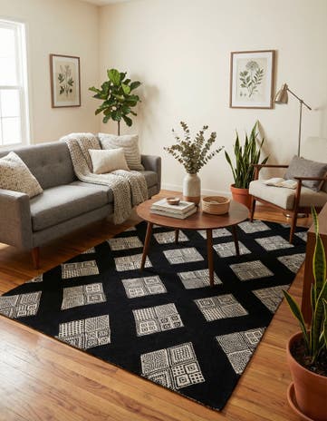 5' 1 x 8' Hand Woven Hand Woven Rug