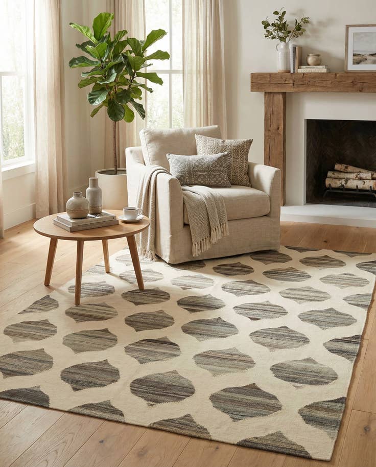 Detail image of 5' x 6' 6 Hand Woven Kilim Modern Wool Rug