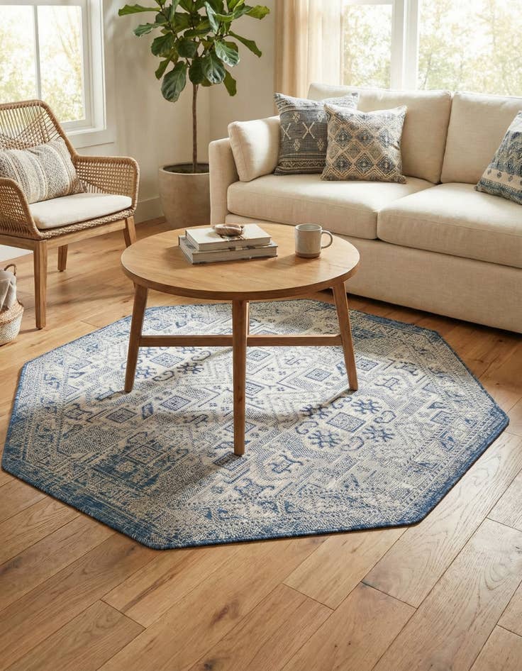 Detail image of 5' 3 x 5' 3  Washable Aztec Indoor / Outdoor Octagon Rug