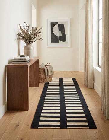 2' 5 x 6' 8 Hand Woven Kilim Modern Wool Runner Rug