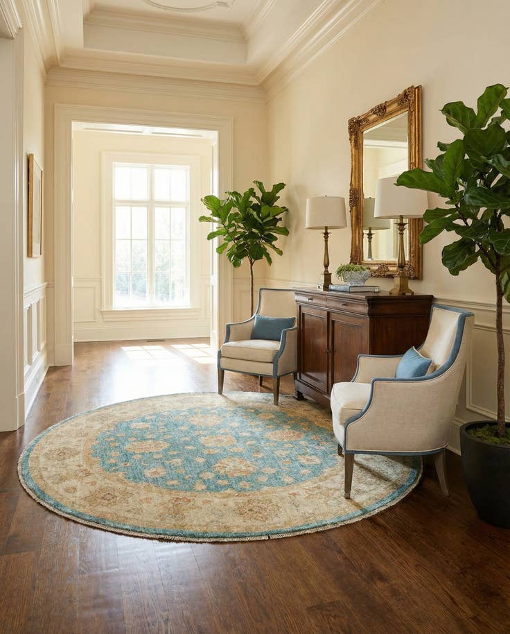Detail image of 4' 9 x 4' 11 Kaizar Wool Round Rug