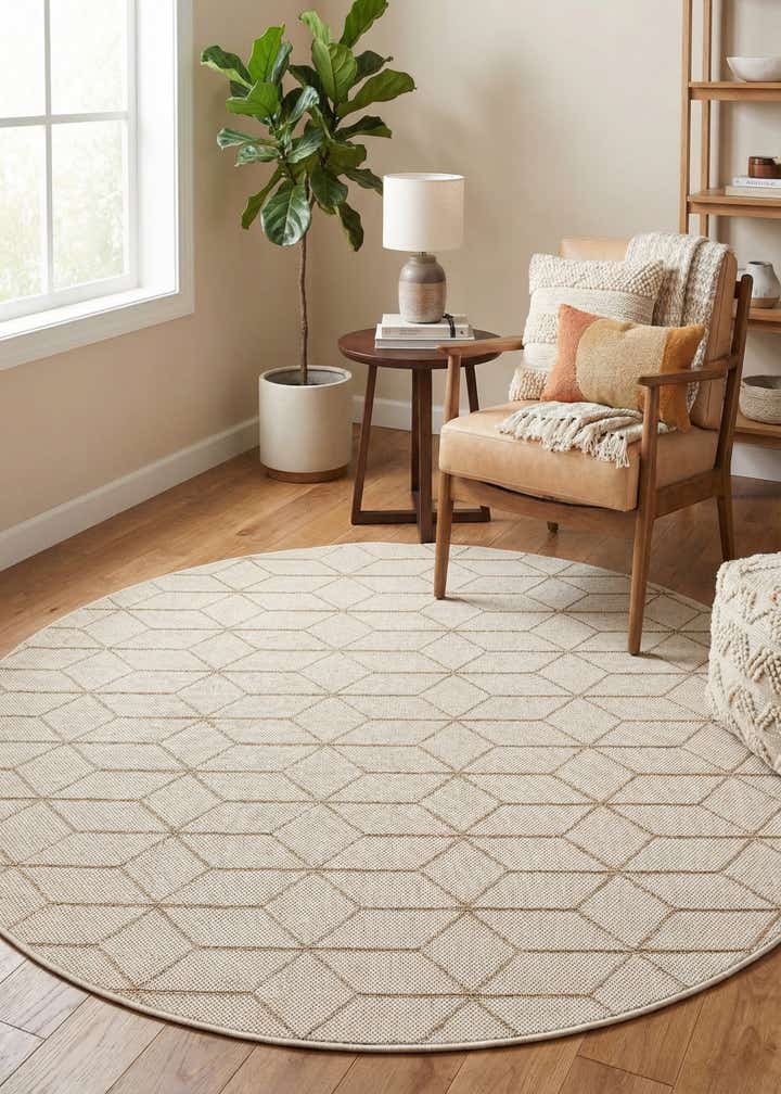 7' 10 x 7' 10 Easy-Clean Lattice Indoor / Outdoor Round Rug