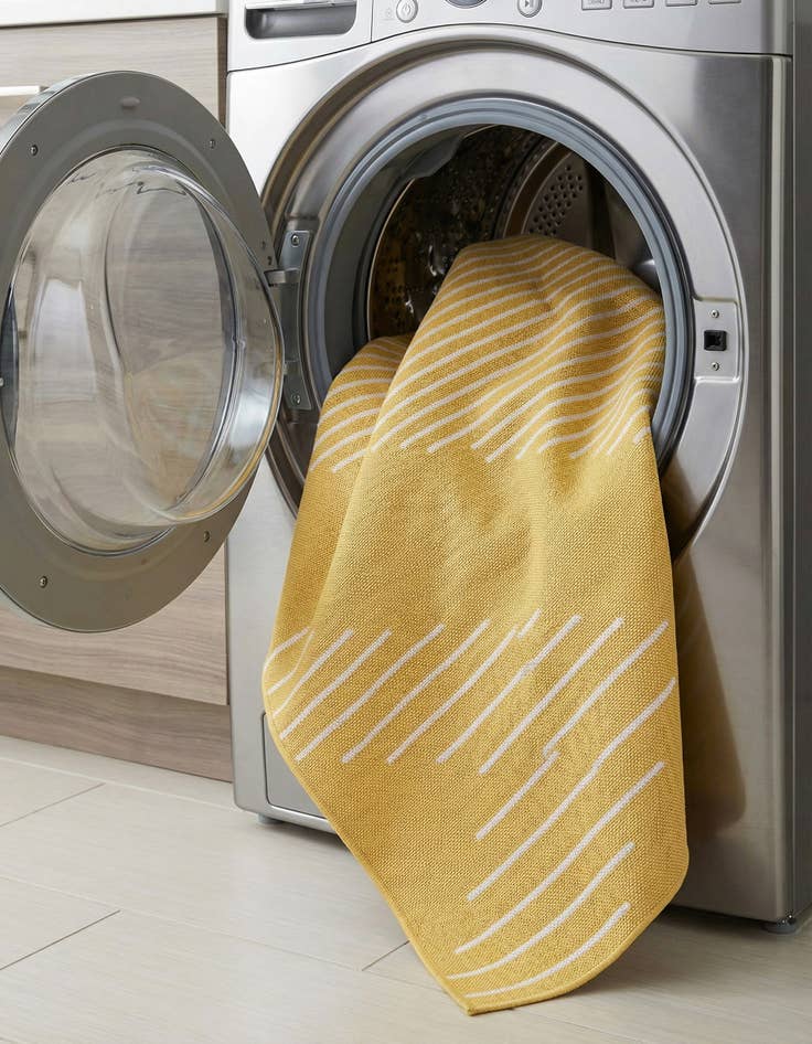 Detail image of  7' 10 x 10'  Washable Modern Indoor / Outdoor Rug