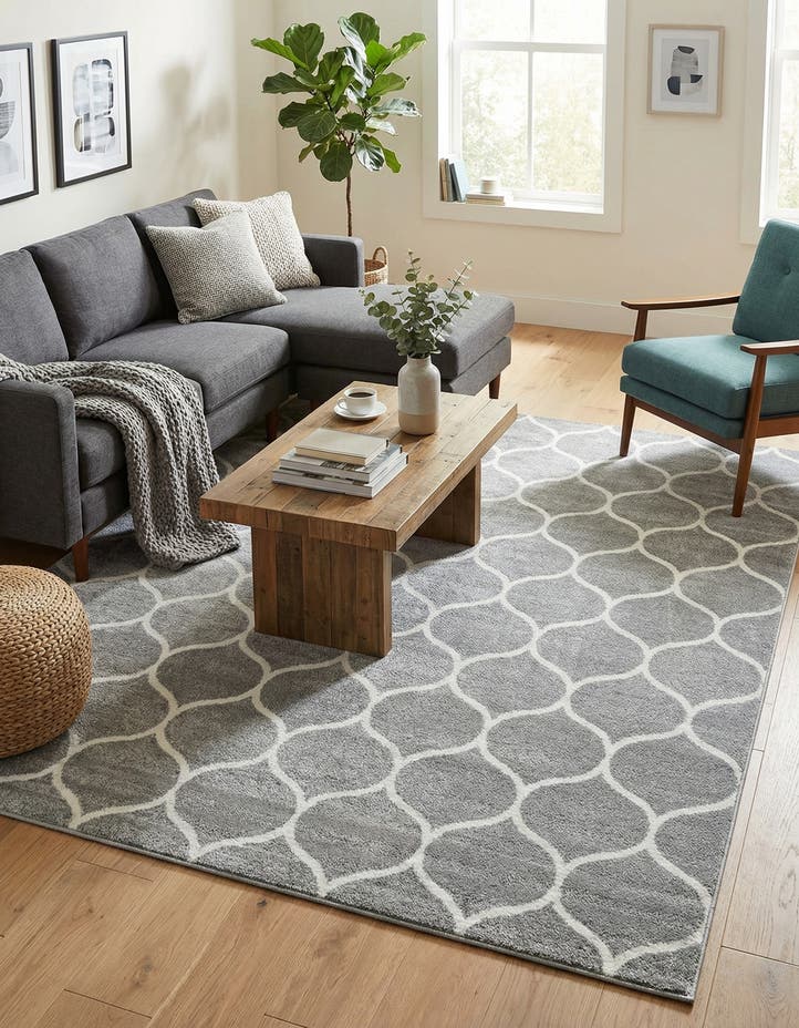 9' x 12' Lattice Frieze Rug