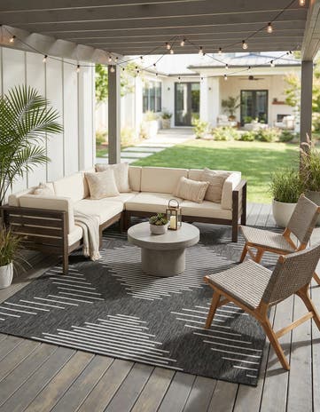 7' x 10' Easy-Clean Modern Indoor / Outdoor Rug