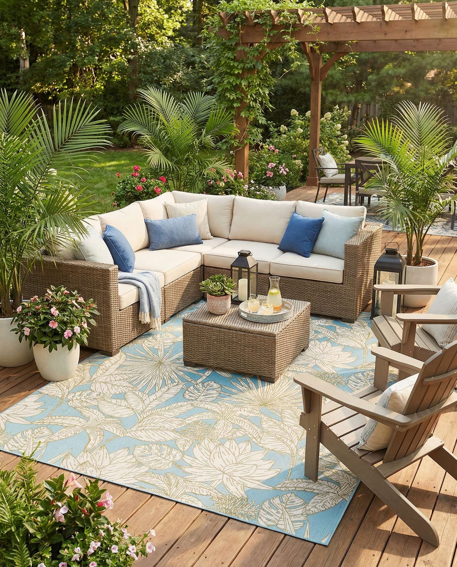 7' 10 x 10' Easy-Clean Botanical Indoor / Outdoor Rug