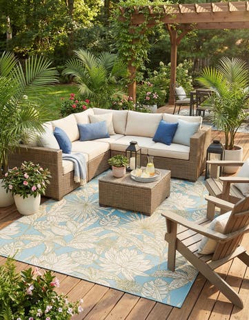 7' 10 x 10' Easy-Clean Botanical Indoor / Outdoor Rug