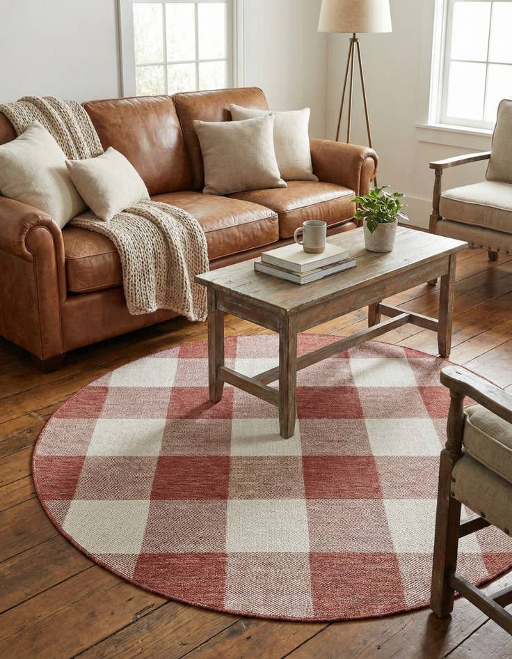 Detail image of 6' x 6' Easy-Clean Checkered Indoor / Outdoor Round Rug