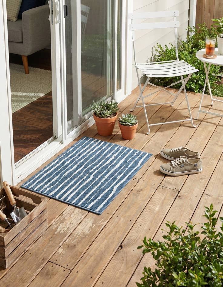 Detail image of 1' 8 x 1' 8  Washable Sabrina Soto Ola Indoor / Outdoor Sample Rug