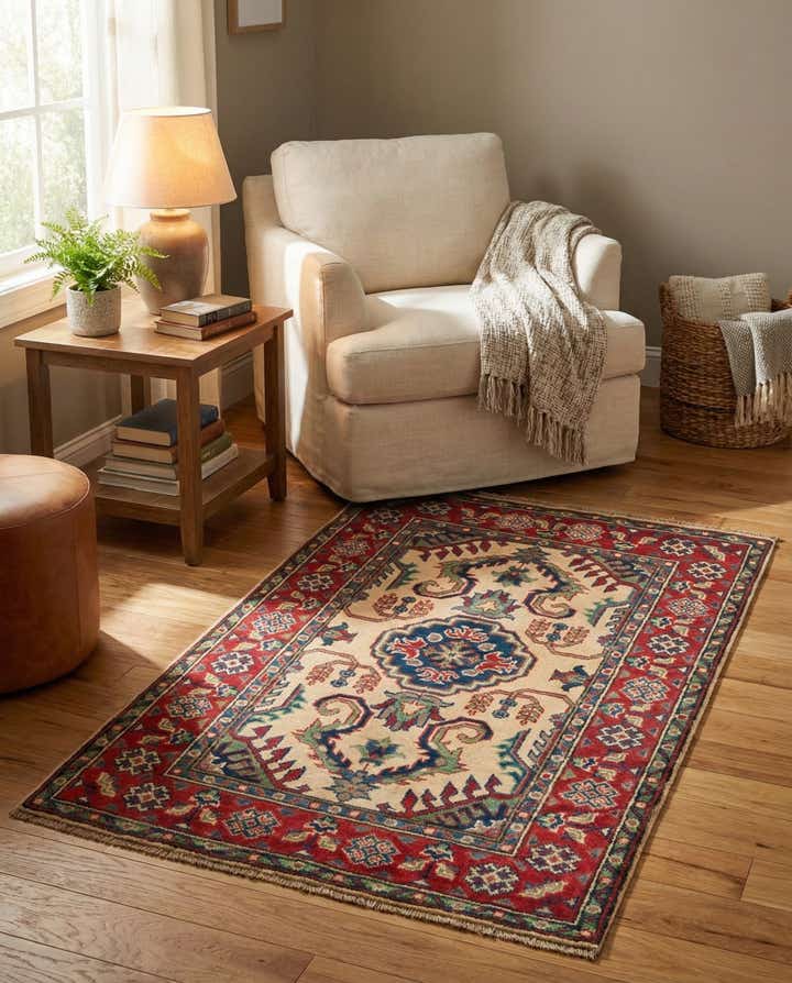 2' 7 x 4' 2 Hand Knotted Kazak Rug