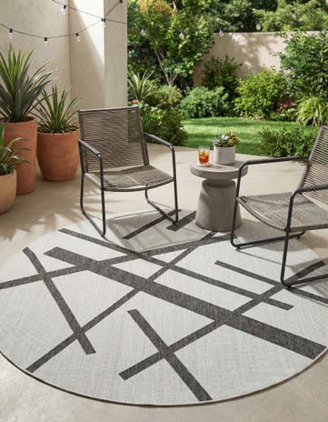 10' x 10' Easy-Clean Modern Indoor / Outdoor Round Rug