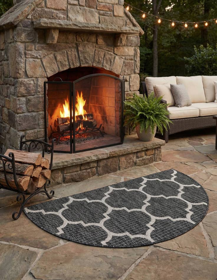Detail image of 2' 2 x 3' 7  Washable Trellis Indoor / Outdoor Hearth Rug