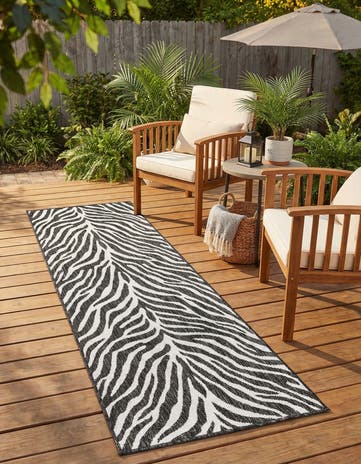 2' x 6' Easy-Clean Safari Indoor / Outdoor Runner Rug