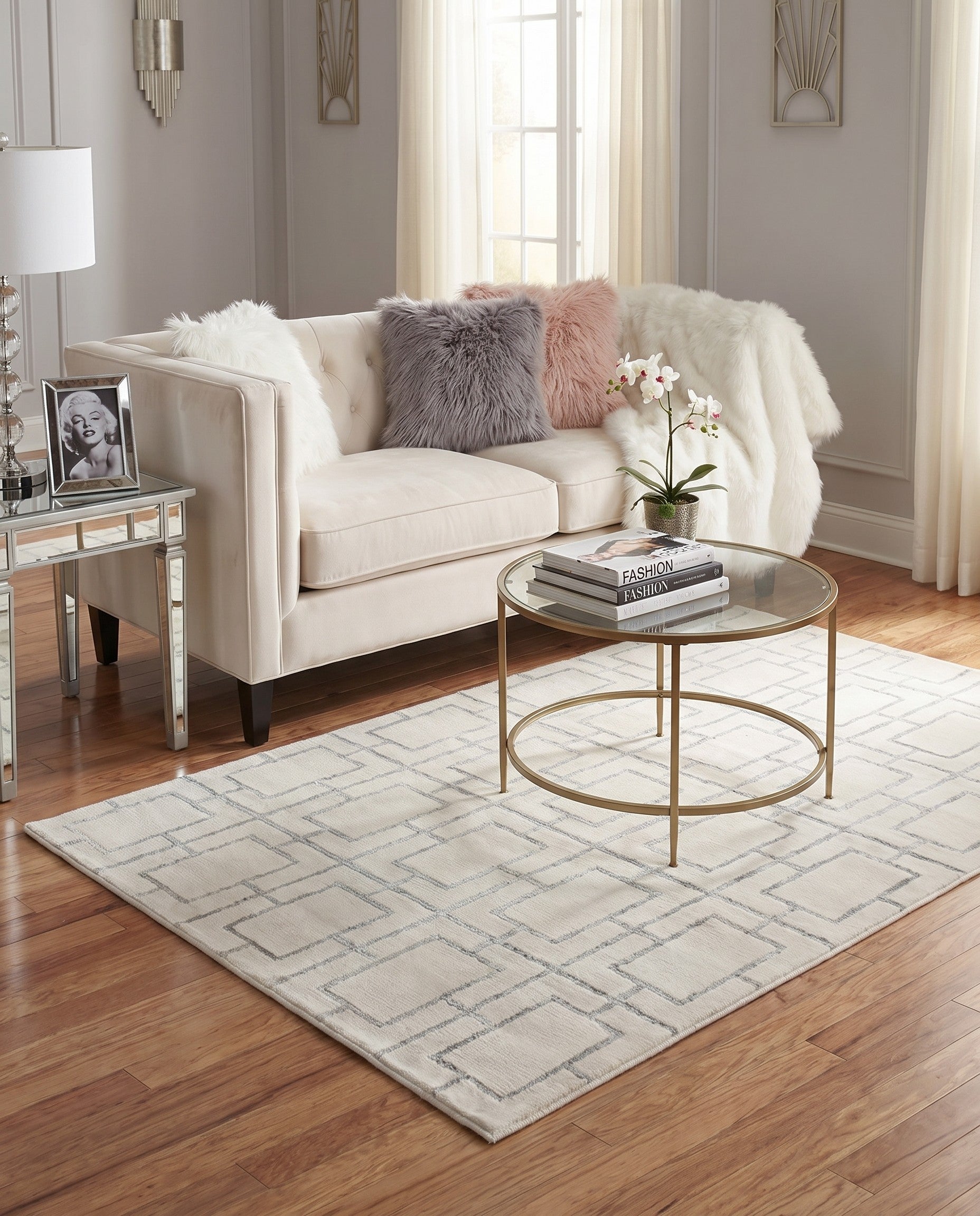 4' x 6' Marilyn Monroe™ Glam Deco Rug
