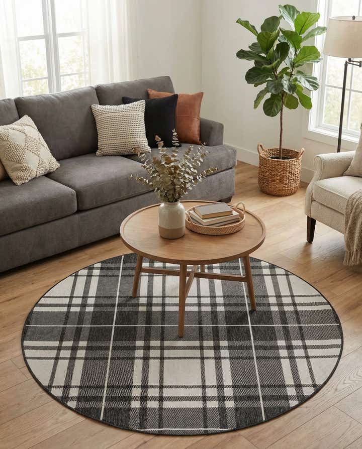 6' x 6' Easy-Clean Checkered Indoor / Outdoor Round Rug