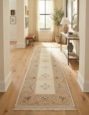 2' 11 x 9' 7 Hand Knotted Darya Wool Runner Rug