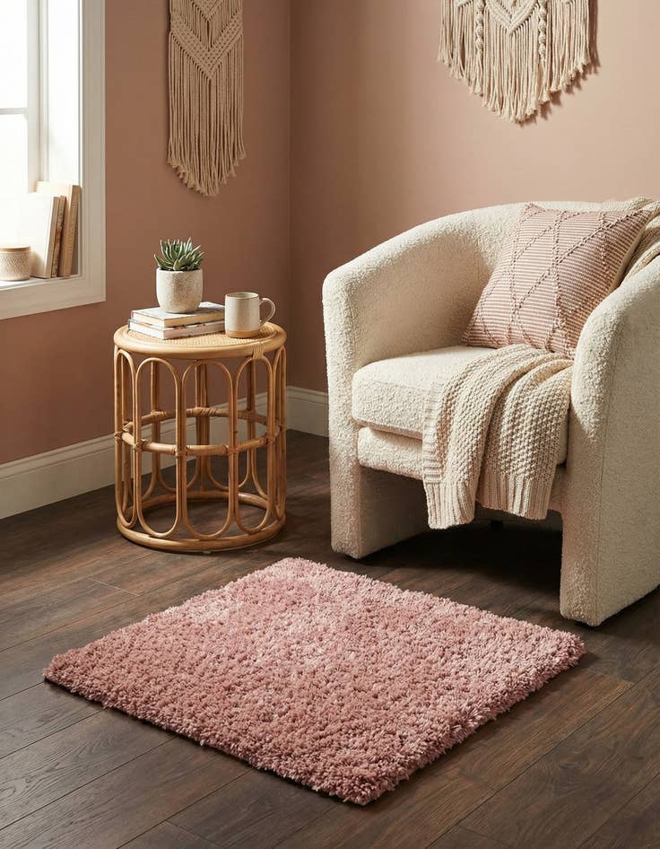 Detail image of 1' 4 x 1' 4 Jill Zarin Shaggy Chic Sample Rug