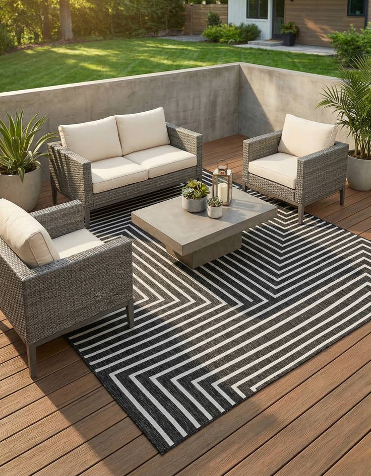 Detail image of 7' x 10'  Washable Modern Indoor / Outdoor Rug