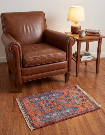 1' 4 x 2' Hand Knotted Ziegler Rug